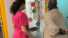 persona cuidadora en residencia