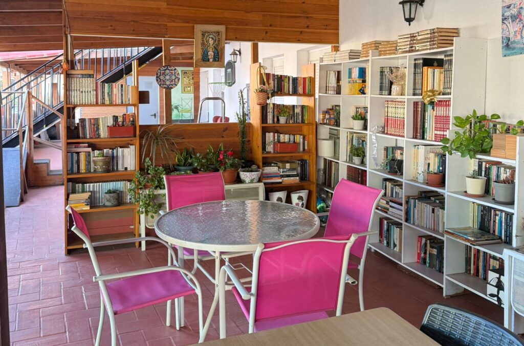 biblioteca en la terraza